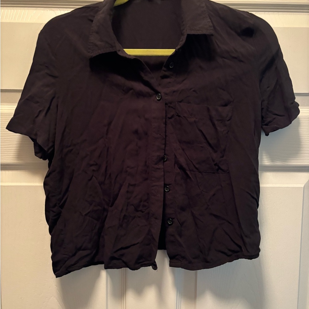 Black Button-Up Short Sleeve Shirt